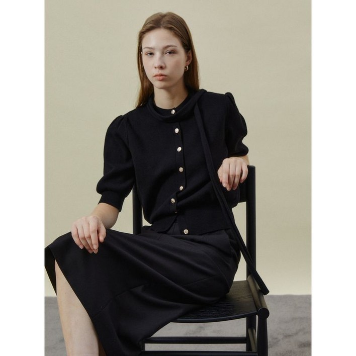 더아이잗 스카프 버튼 벌룬 가디건 IRUP1CD511