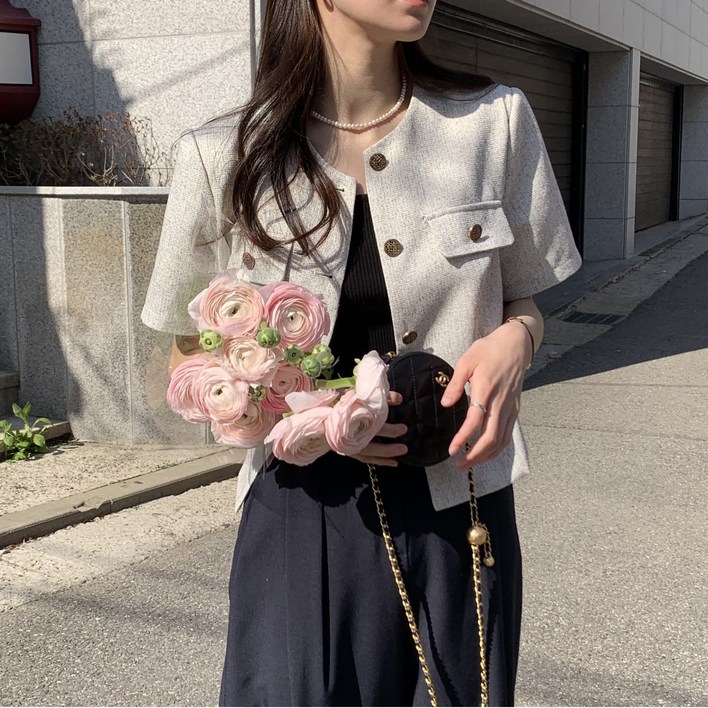 (자체제작) 루어스룸 젤리 가을 간절기 루즈핏 긴팔 골드버튼 포켓 라운드넥 숏 트위드 하객룩 자켓