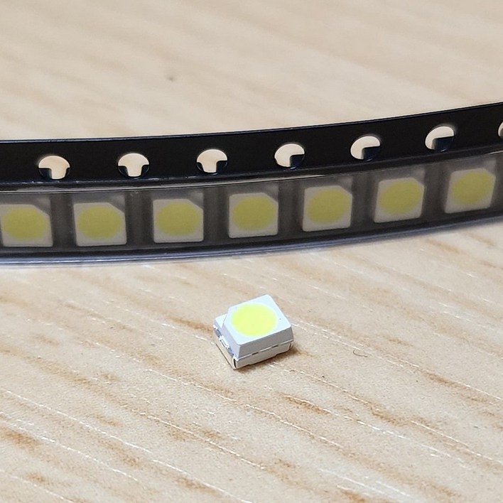 2835칩LED 주광색 LED 5700k 100알 전등수리 방등수리