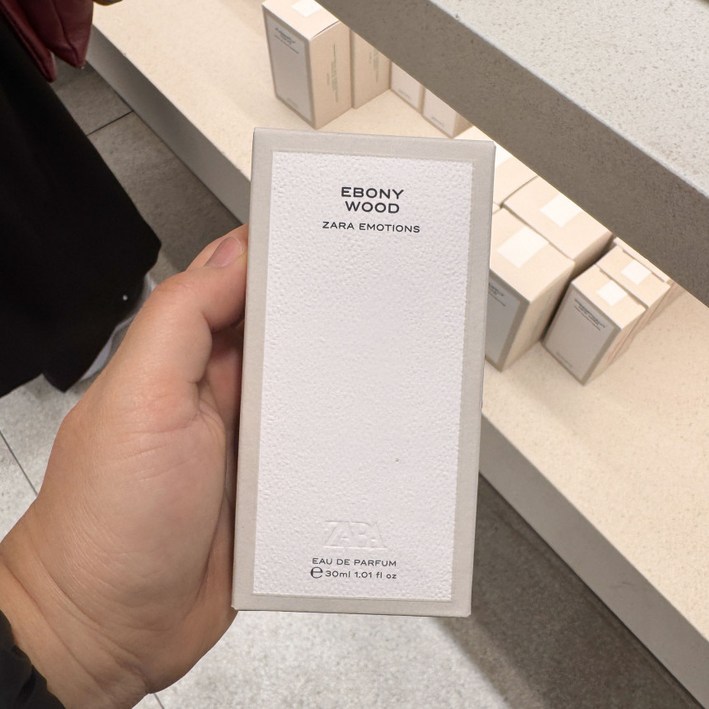 자라 에보니 우드 오 드 퍼퓸 향수 30ml, 1개, 30ml 자라 에보니 우드 오 드 퍼퓸 향수 30ml, 1개, 30ml