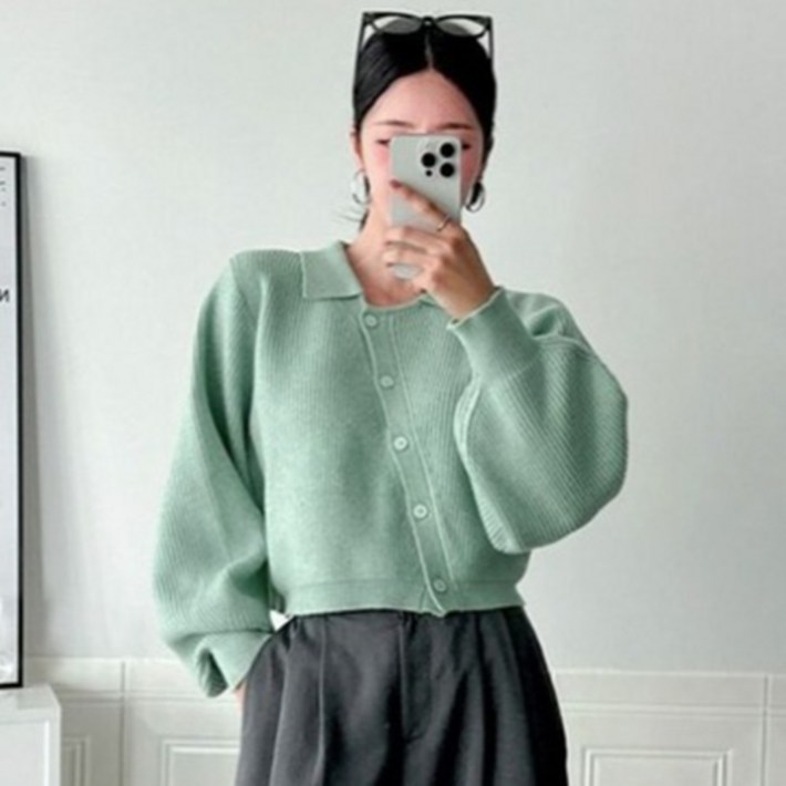 뜨개진 여성용 루즈핏 텐션 골지 비대칭 버튼 카라 소매퍼프 니트 아리벨 가디건