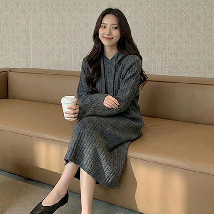 데일로엔 여성 긴팔 베이직 후드티 니트 원피스