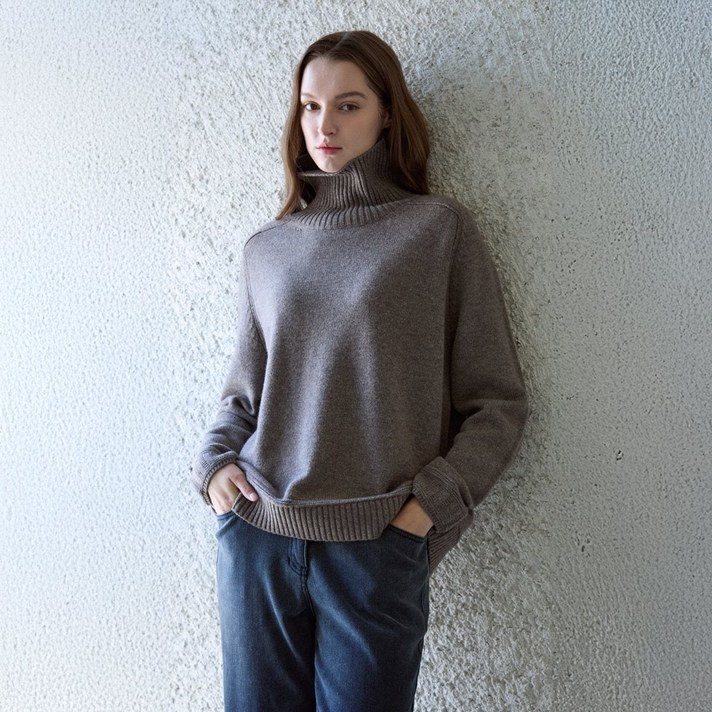미크베 Lambs wool high neck knit top M4D601 미크베 Lambs wool high neck knit top M4D601