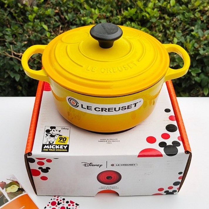 Lecreuset [르쿠르제] 미키 콜라보 양수 주물 무쇠냄비 18cm 신혼부부 집들이선물, 옐로우, 지름18cm 1.8L