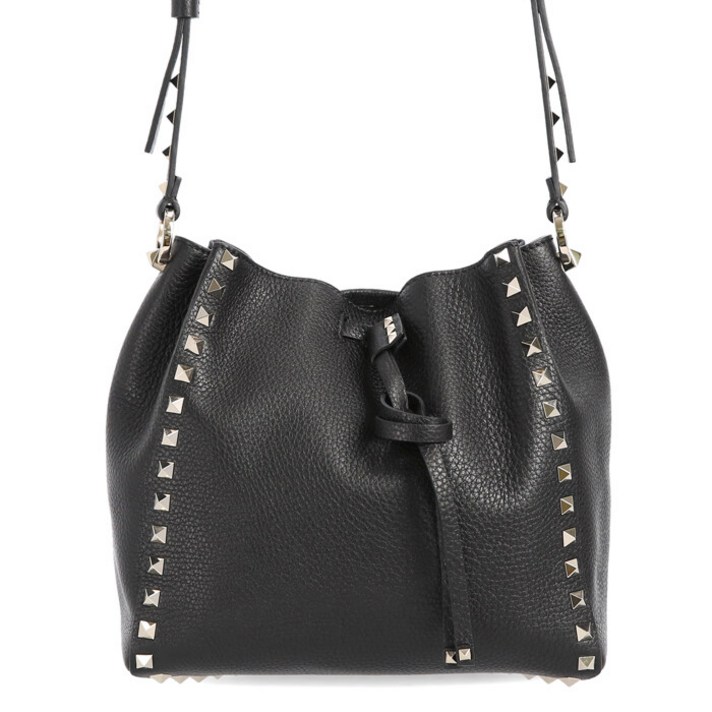 [Valentino Garavani][발렌티노] 20FW 락스터드 버킷백 스몰 (UW2B0F03 VSF 0NO)