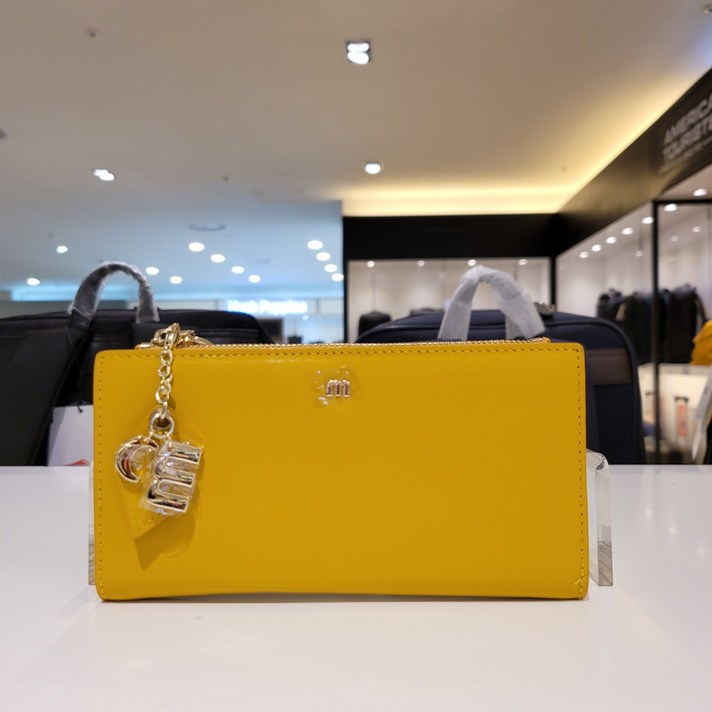 마리끌레르 NC경산점][정품][강추!가격인하!수납 스팩 뛰어 난 부드러운 고급 천연소가죽 초 슬림 예쁜 여성 장지갑 2084YE12