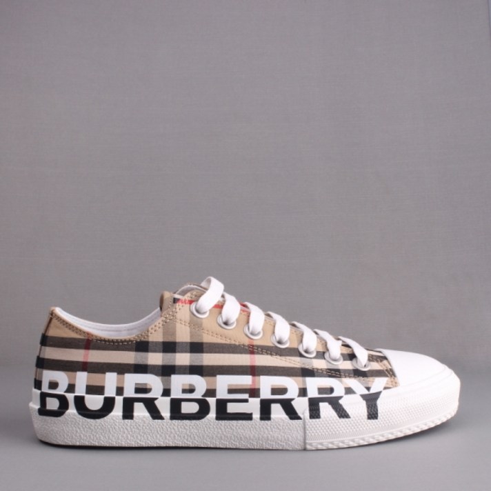 명품_유로 BURBERRY 로고 프린트 빈티지 체크 코튼 남성 스니커즈 8024149