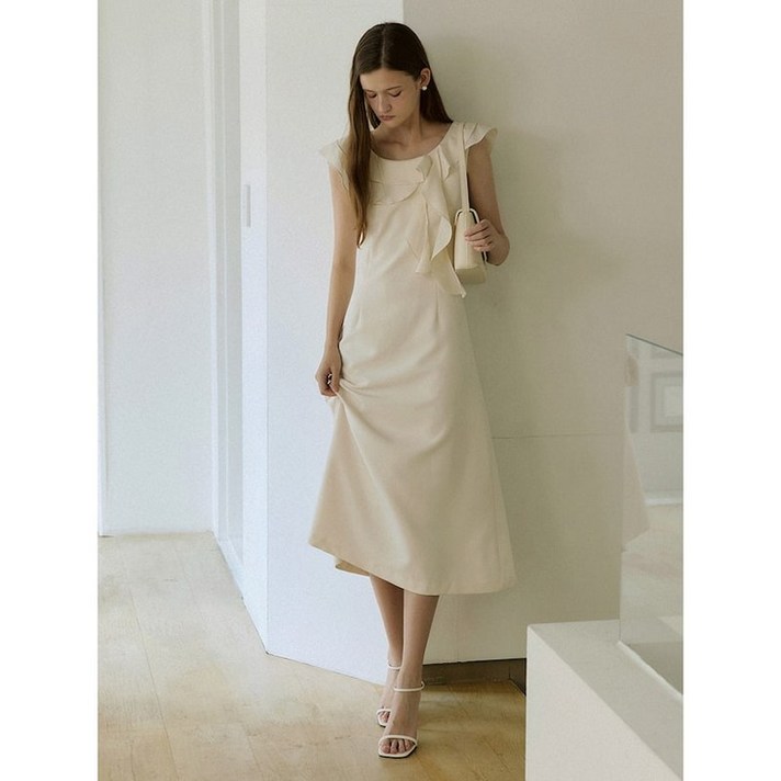 ADAUL Wave ruffle line long dress  ivory 1073767