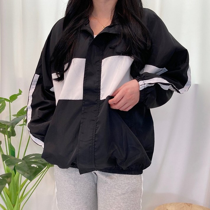 VANANA2 여성용 블랙 배색 바람막이 점퍼