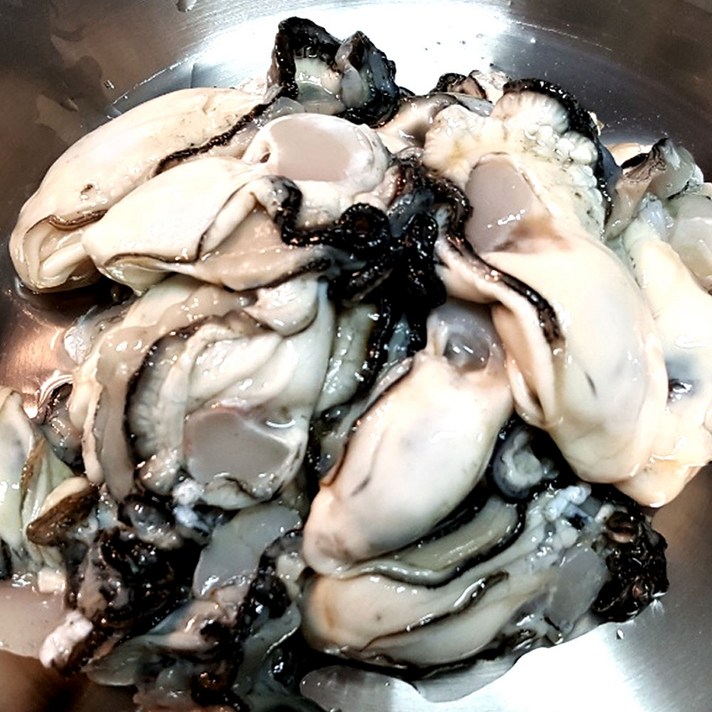 [해미수산] 바다품은 통영 깐 생 굴 1kg, 중굴 1kg