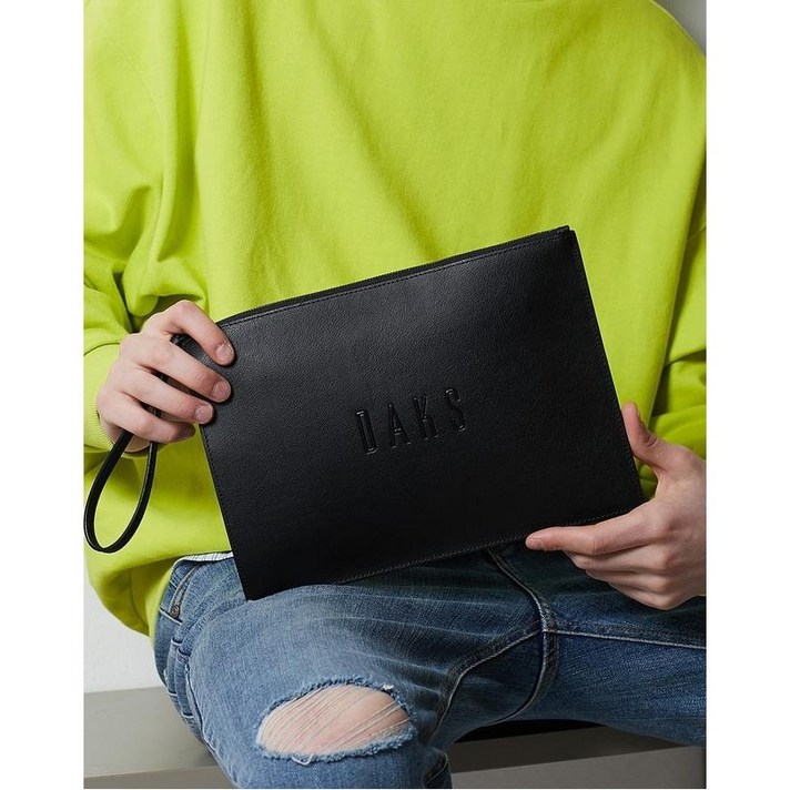 닥스 악세서리 남성 20FW [DAKS BASIC2]블랙 음각 로고 미디움 클러치백 DBBA0F953BK