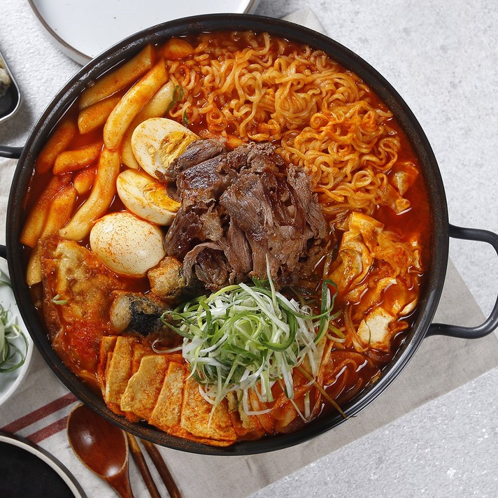 앙트레 차돌 즉석 떡볶이 쿠킹박스 밀키트(2인분) 1050g, 1.26kg, 1개