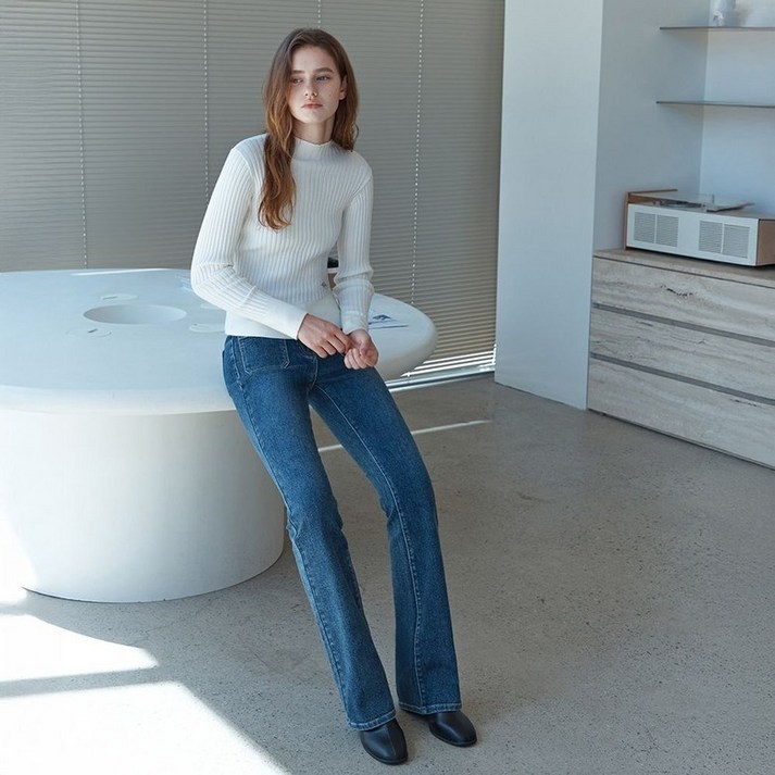 [백화점 정품] 잇미샤 [25FW] 세미 부츠컷 데님팬츠 ITPAZDP460