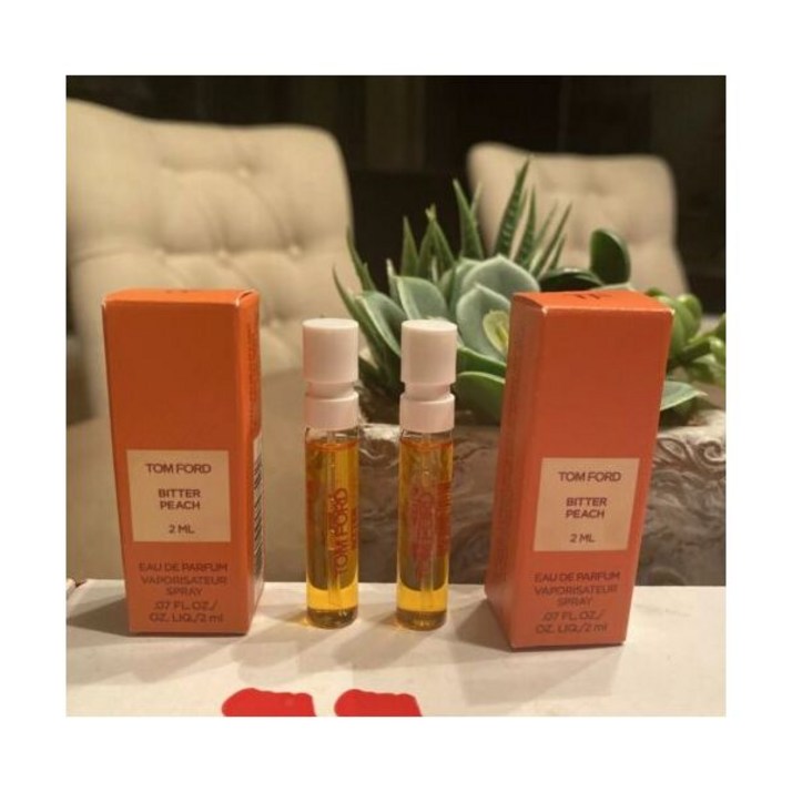 Tom Ford 2 톰포드 비터 피치 파르푸 EDP 0.07oz 2mL 향수 바이알 Tom Ford 2 톰포드 비터 피치 파르푸 EDP 0.07oz 2mL 향수 바이알