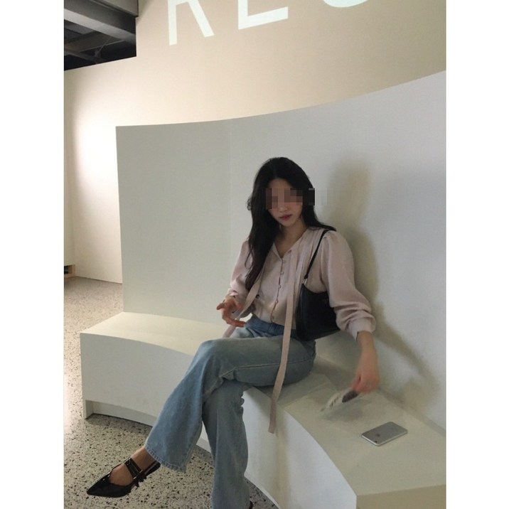 서진맘 여성스러운 타이넥 셔링 긴팔 블라우스