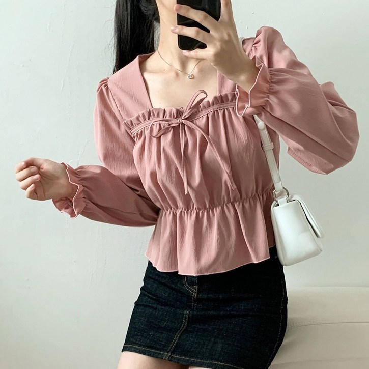 라라온 스퀘어넥 셔링 크롭 리본 블라우스 25TSP3509