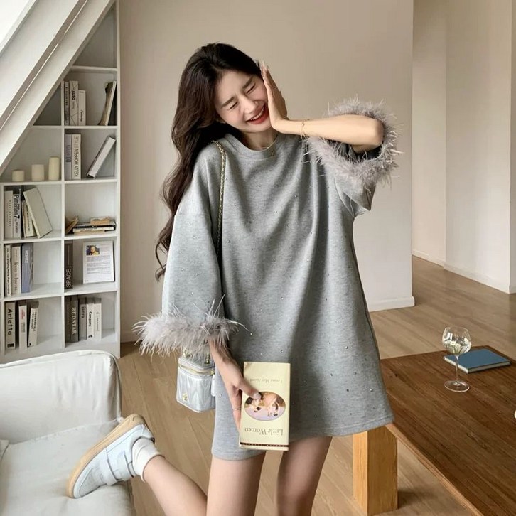 페이준 여성 가을 겨울 빅사이즈 맨투맨 원피스 패션 데일리 캐주얼 루즈핏 라운드 털 장식 7부소매 솔리드 미니원피스 YF12A778