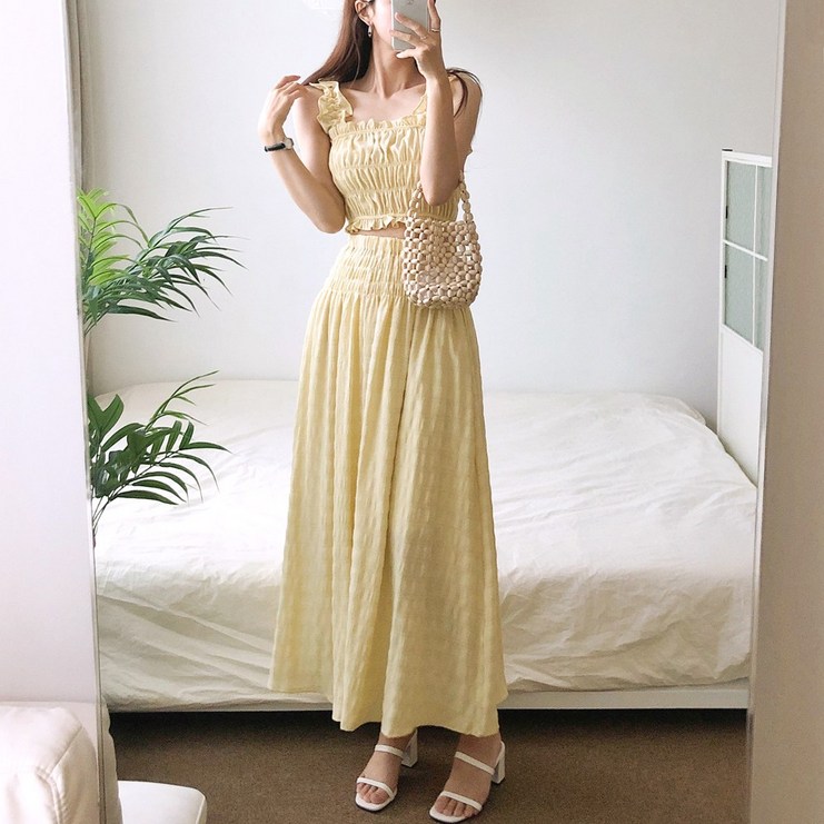 요시아나 당일발송 클라티에 투피스 프릴 곱창 스모크 크롭 나시 롱스커트 세트 3컬러